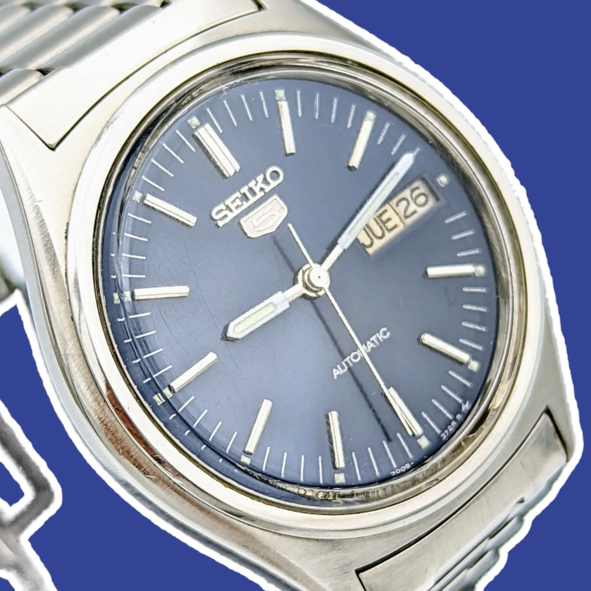 1985 SEIKO 5 Automatic Watch Day/Date Indicator