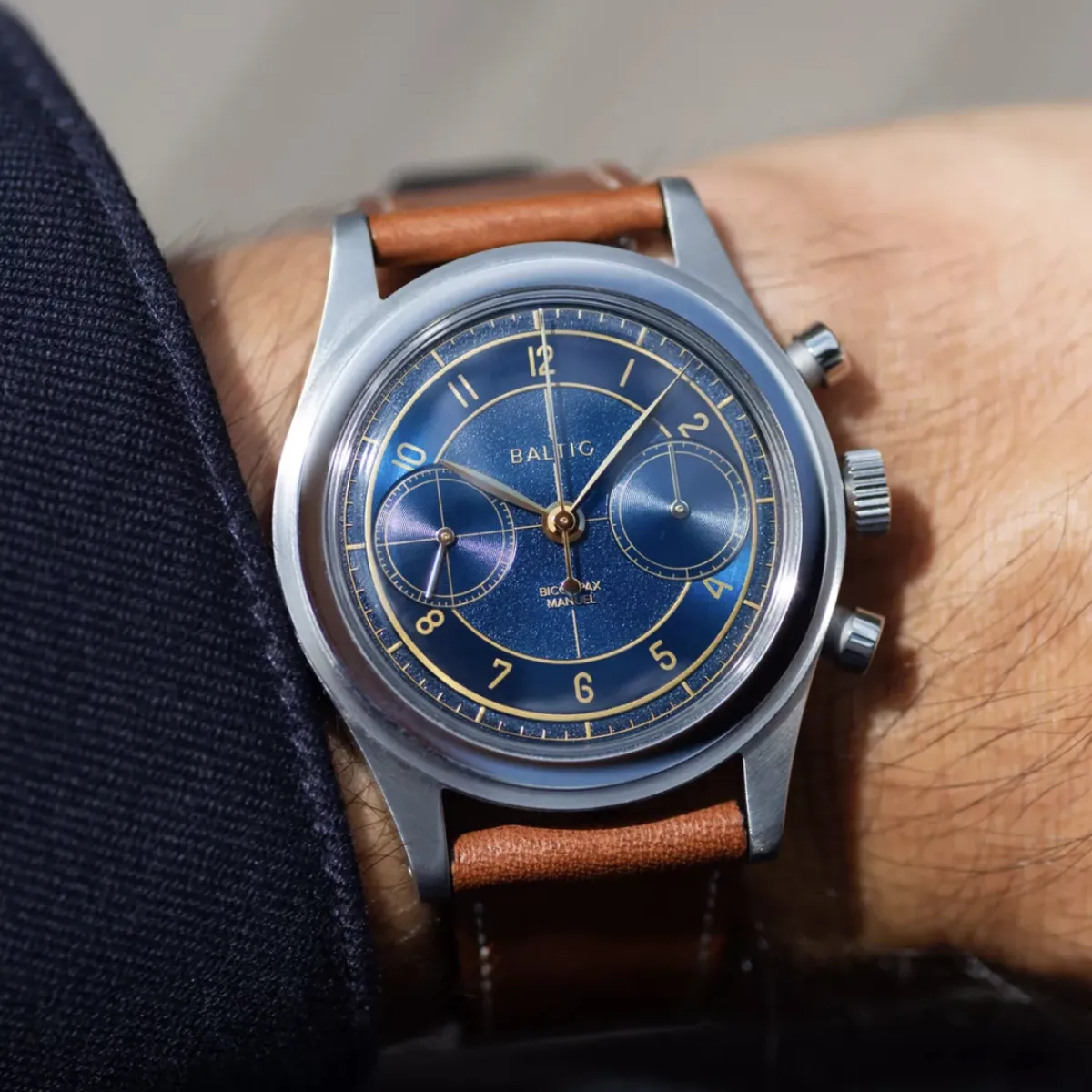 BALTIC BICOMPAX 002 BLUE GILT (STITCHED CHOCOLATE)