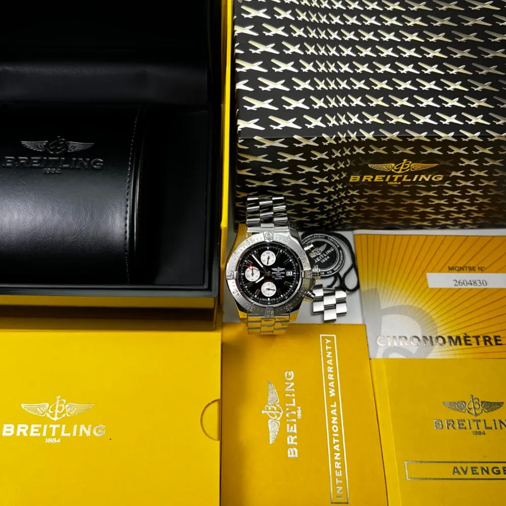 Breitling Avenger Skyland A13380 (2013)