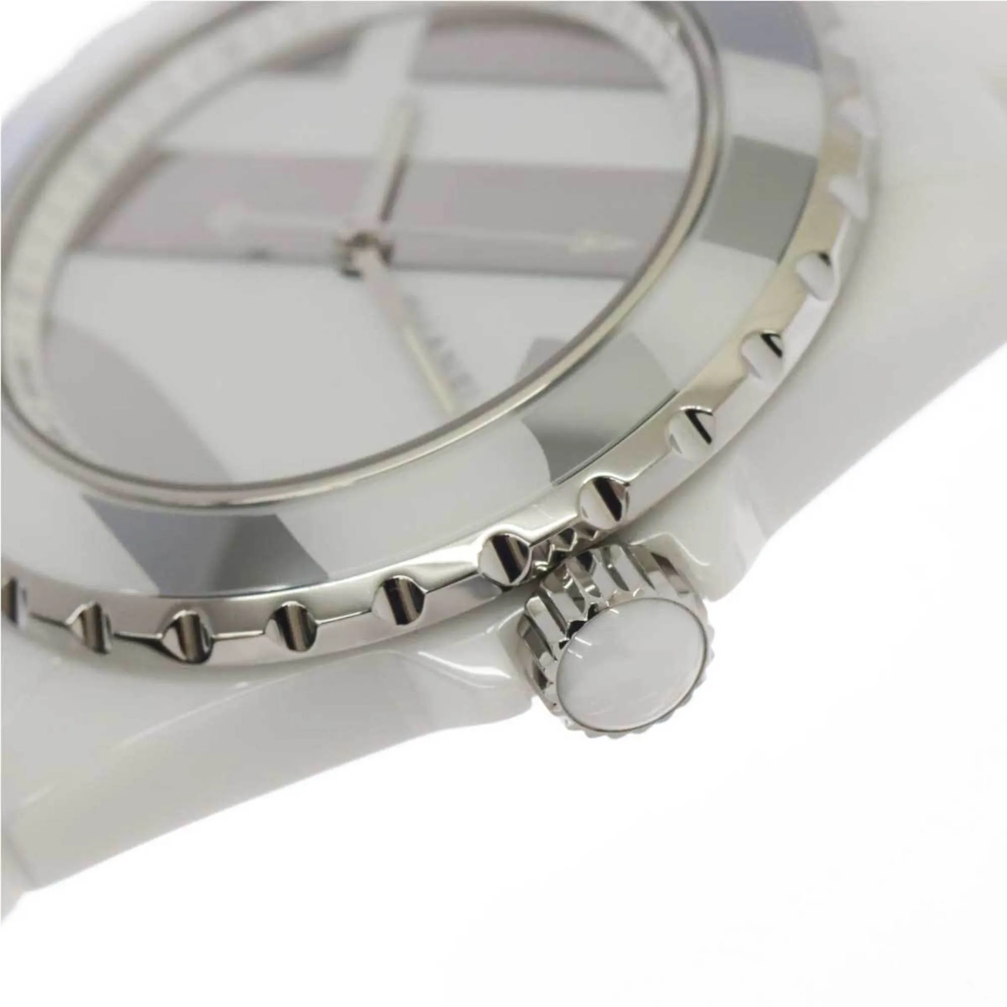 Chanel J12 Untitled 38mm H5582 World Limited 1200 pieces Men's Watch White Ceramic Automatic