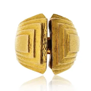 David Webb 18kt gold hammered cocktail ring  ASC5185