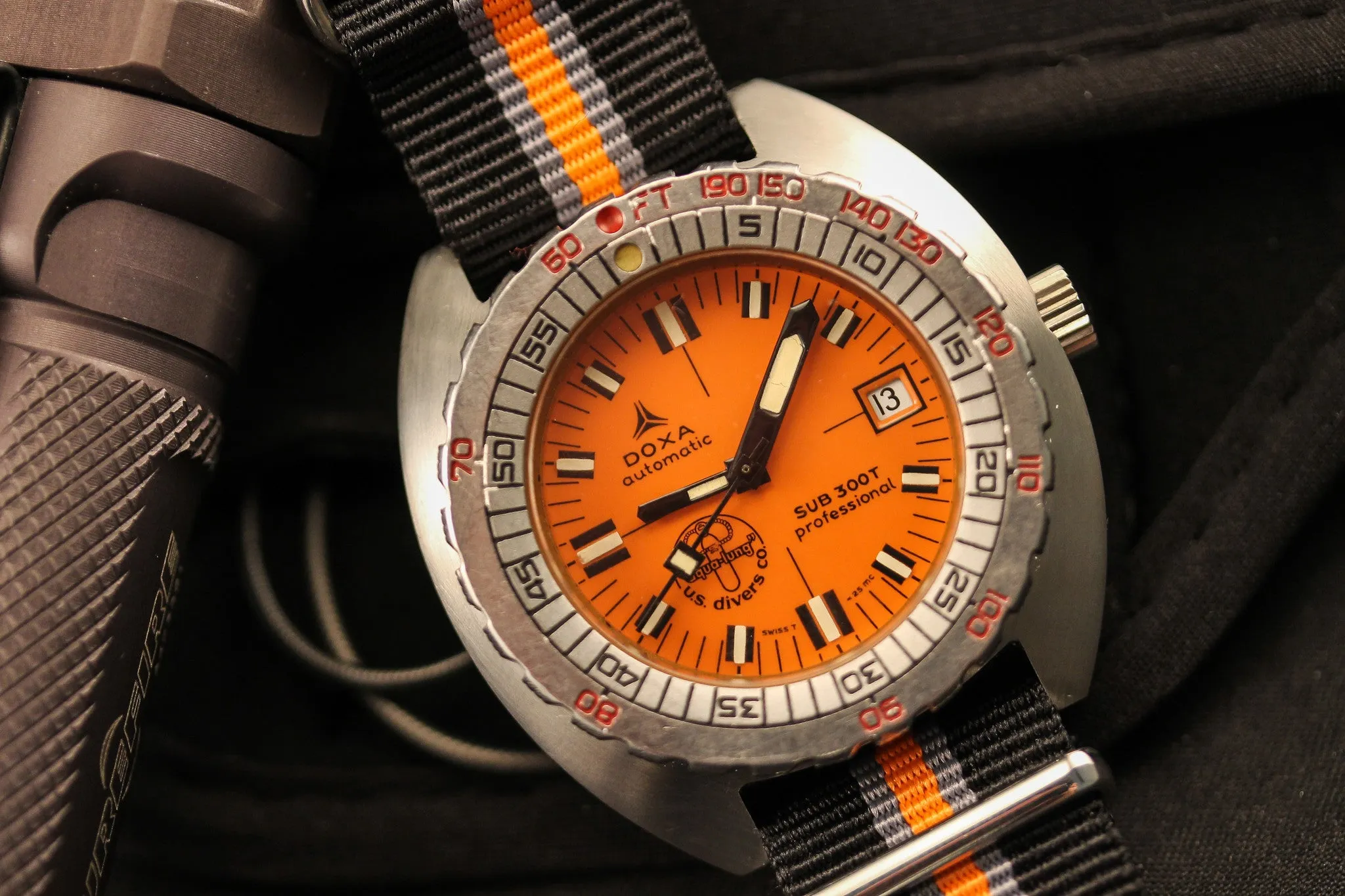 DOXA Sub 300T Professional Aqua Lung