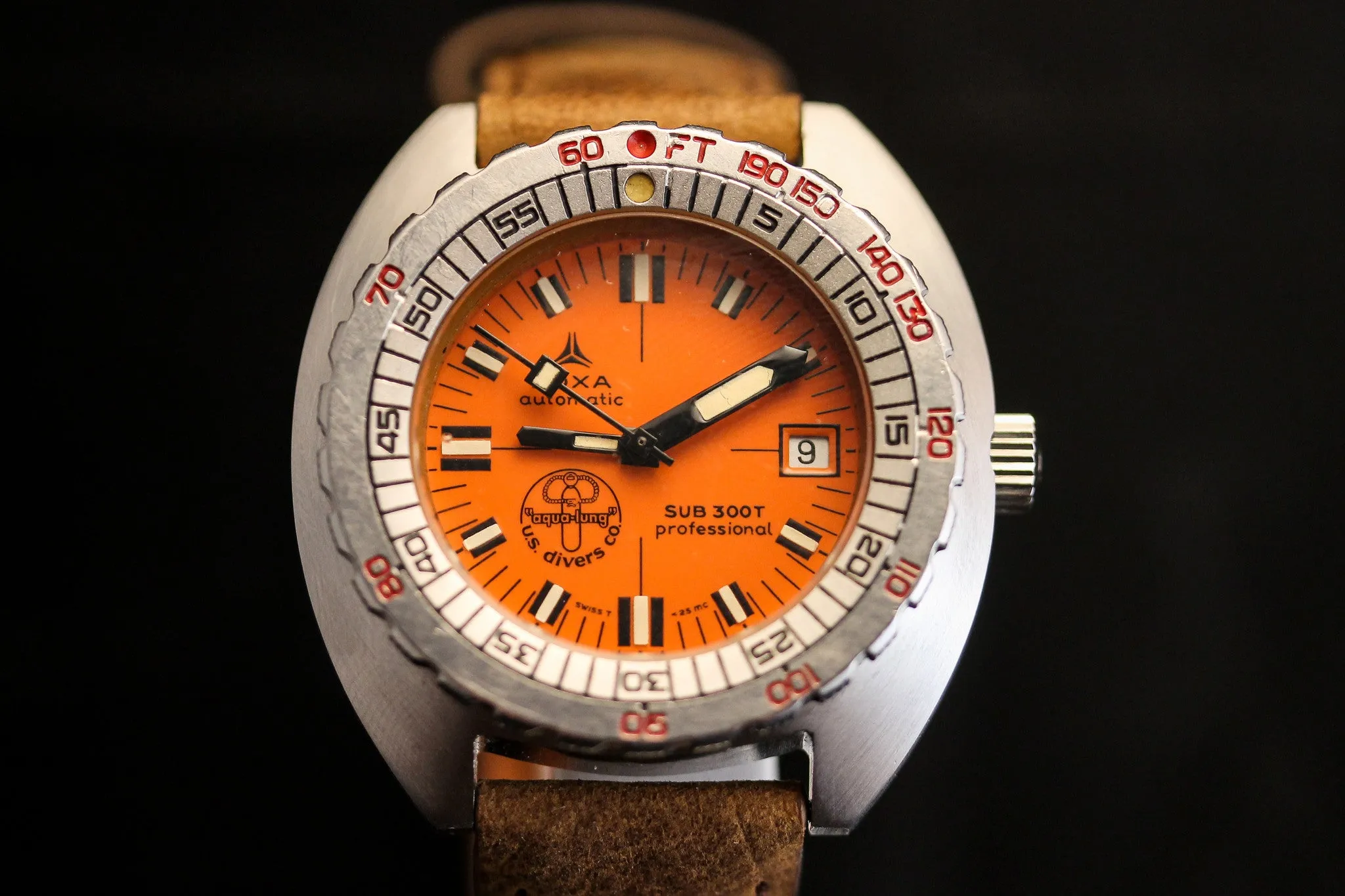 DOXA Sub 300T Professional Aqua Lung