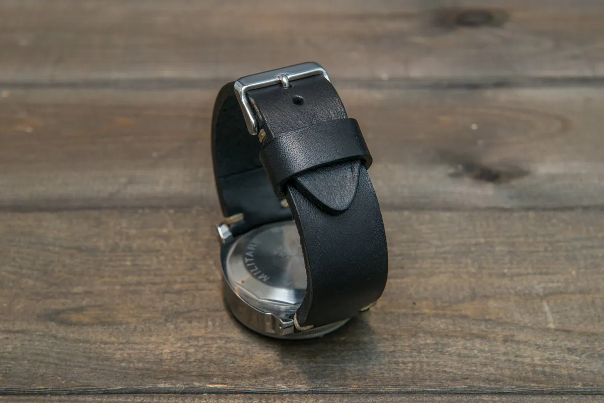 Italian bull leather watch strap 4 mm thick, Black Oily , handmade in Finland -  16mm, 17 mm, 18mm, 19 mm, 20mm, 21mm, 22mm, 23 mm, 24mm, 25 mm, 26 mm.