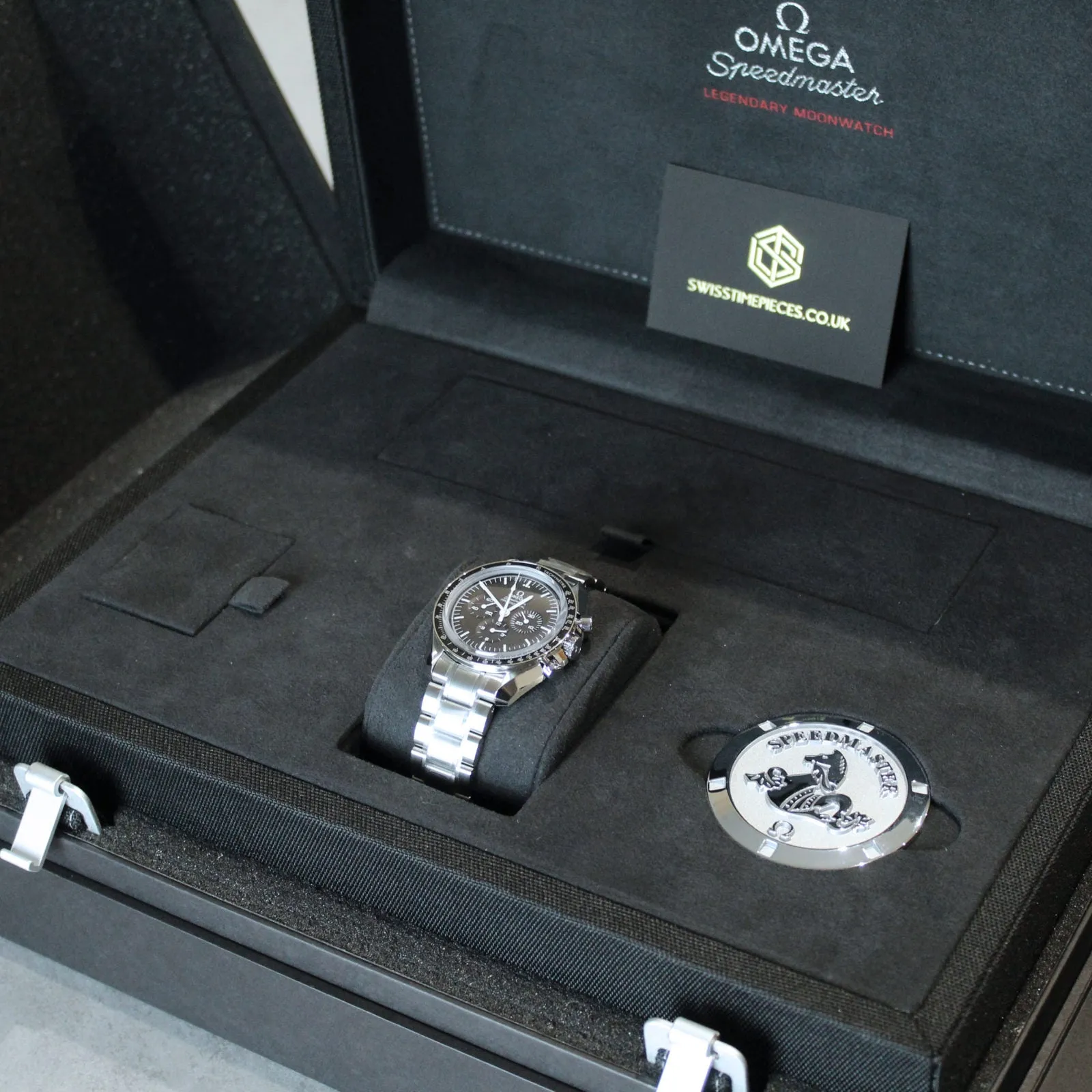 Omega Speedmaster Moonwatch Professional Chronograph 42mm - 311.30.42.30.01.006