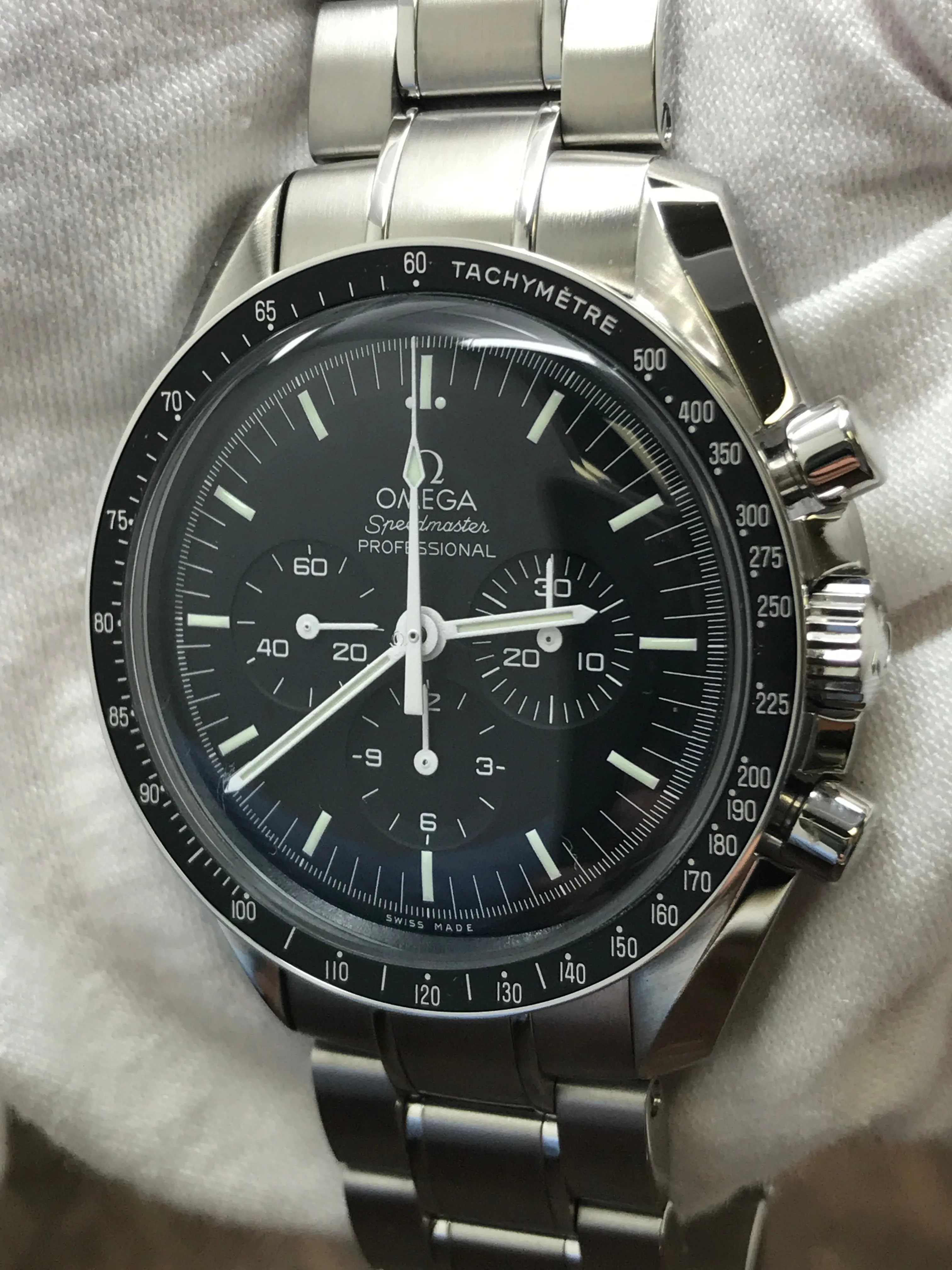 Omega Speedmaster Moonwatch Professional Professional 311.30.42.30.01.005  Black Dial Hand Wind Men's Watch